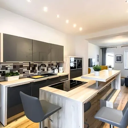 Feriehus Grosses Ferienhaus Mit Garten Linnich